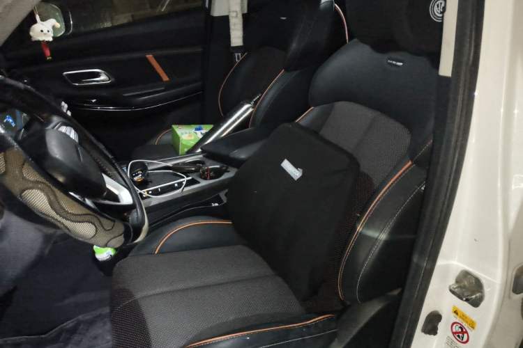 Used CHANGAN OSHAN X7 PLUS 2022 1.5T Blue Whale Edition Automatic Geeker Navigation Model
