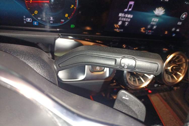 Used Mercedes-Benz GLB 2023 GLB 220 4MATIC
