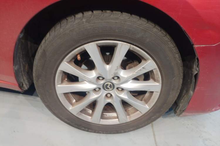 Used Mazda Atenza 2017 2.0L Blue Sky Luxury Edition
