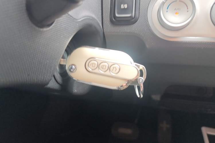 Used Wuling Hongguang MINIEV 2022 Macaron Premium Model – Lithium Iron Phosphate
