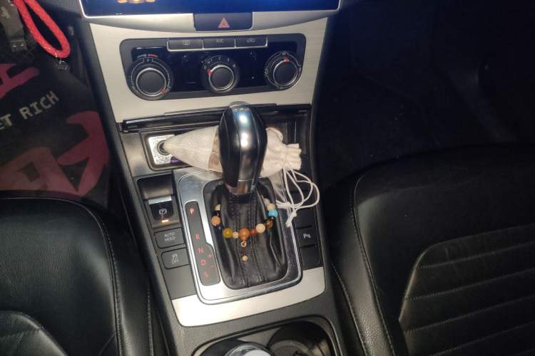 Used Volkswagen Magotan 2013 1.8TSI Premier Model Gear Lever