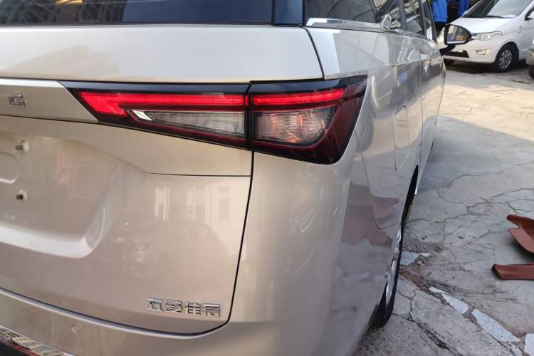 Used Wuling Jiachen 2022 1.5L Manual Comfort Edition