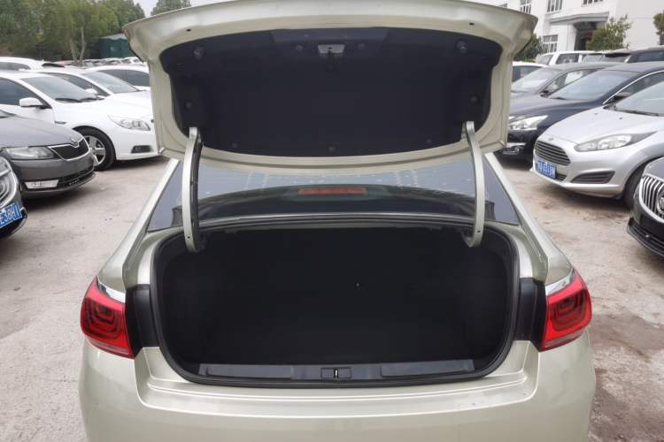 Used Citroen C4 Sega 2016 1.6L Automatic Comfort Model Trunk