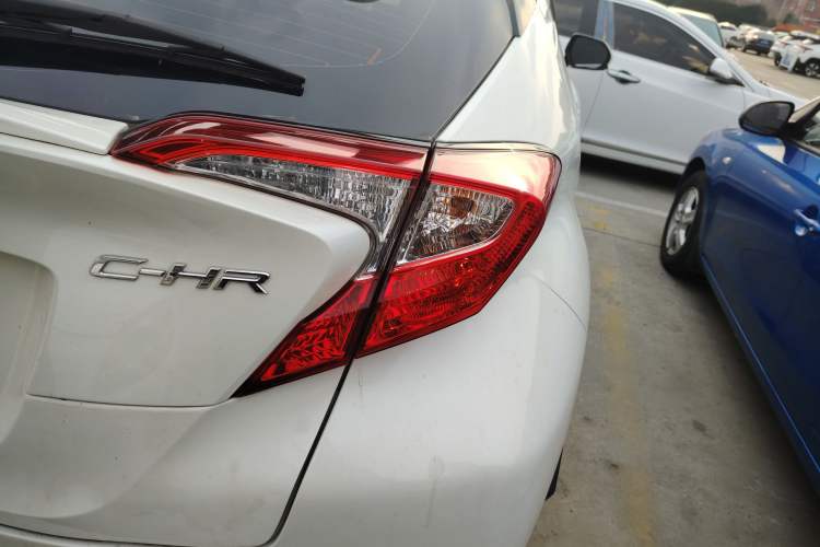 Used Toyota C-HR 2020 2.0L Leading Edition
