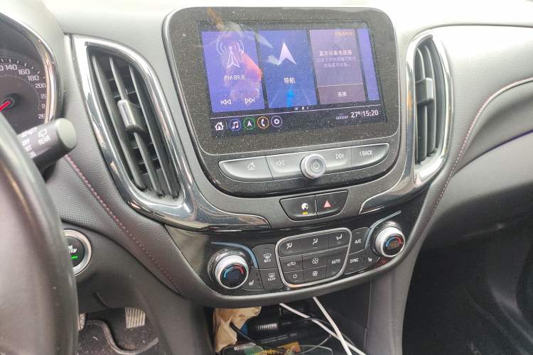 Used Chevrolet Equinox 2021 550T RS Smart Boundary-Pushing Edition Audio And AC Panel