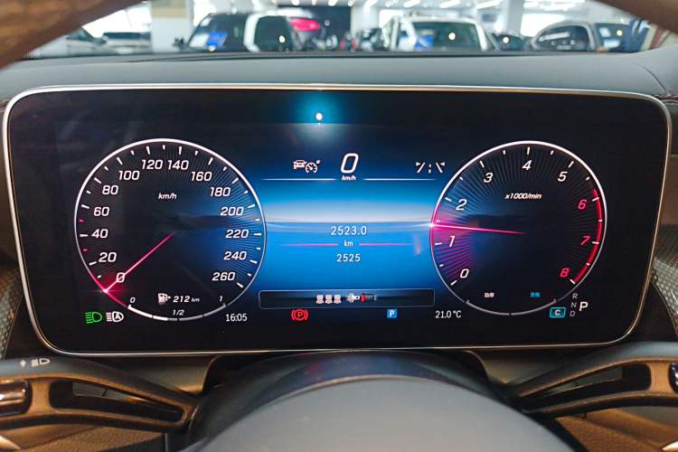 Used Mercedes-Benz GLC Coupe 2024 GLC 260 4MATIC Coupe SUV
