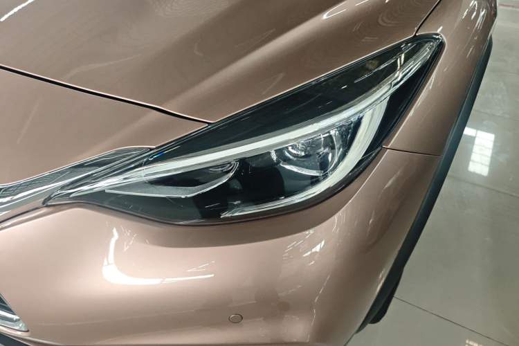 Used Infiniti QX30 2018 1.6T Two-Wheel Drive Extreme Edition Left Front Headlight