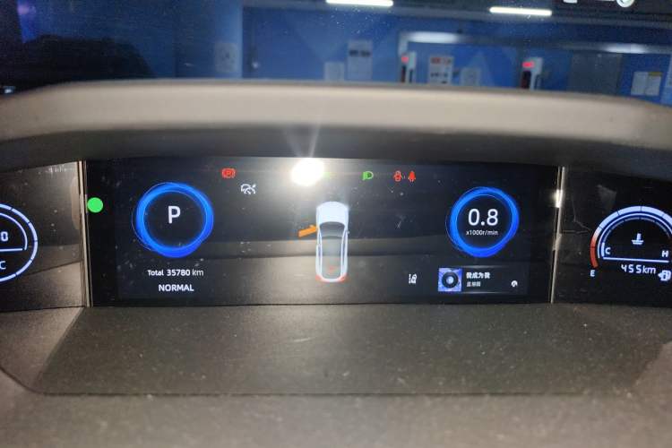 Used CHANGAN UNI-V 2023 1.5T Prestige Model
