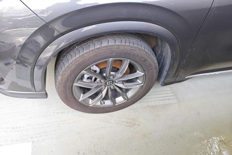 Used Landian E5 2024 Honor Edition 100KM Deluxe 7-Seater
