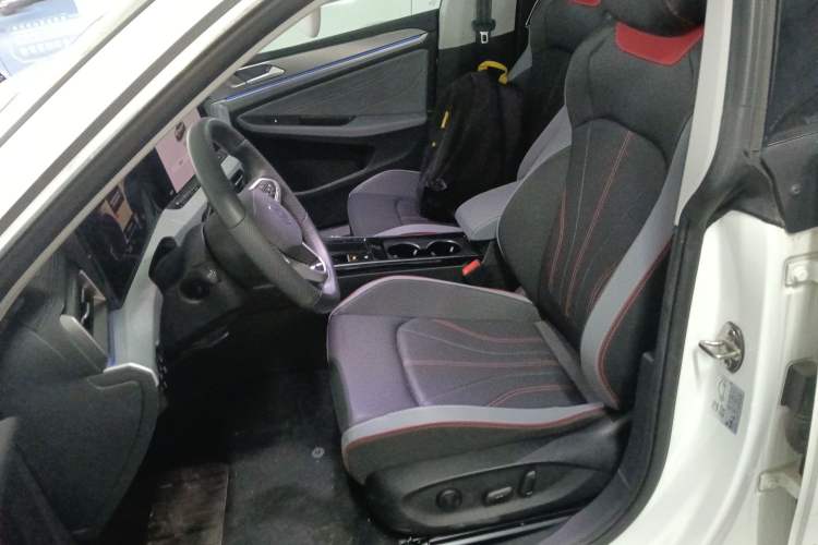 Used Volkswagen Lamando 2025 Lavida L 280TSI DSG Cool & Spicy Edition
