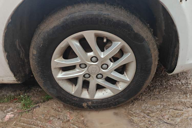 Used Geely Auto Emgrand 2016 Hatchback RS 1.5L Manual - Upward Edition