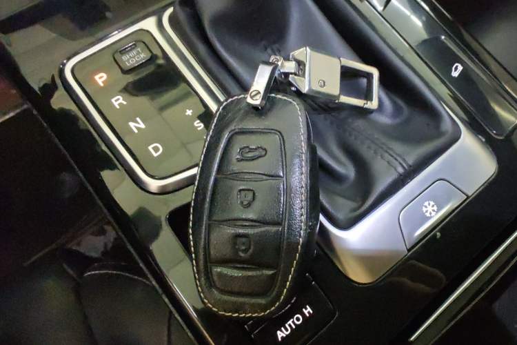 Used Dongfeng Fengon ix5 2019 220T CVT ZhiShang Trim China V Standard Vehicle Key