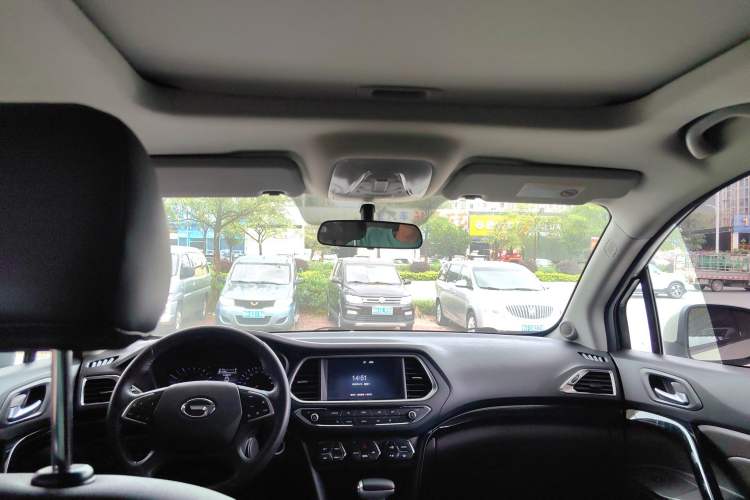 Used GAC Trumpchi GS4 2017 235T Automatic Two-Wheel Drive Luxury Smart Connectivity Version Headliner