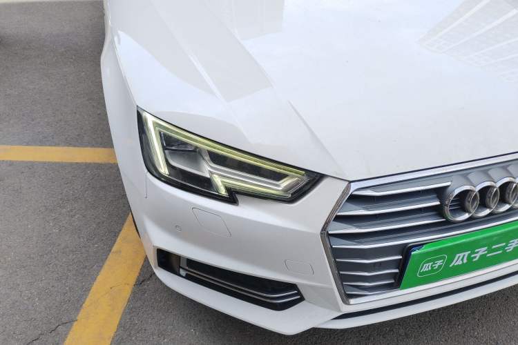 Used Audi A4L 2018 30th Anniversary Edition 40 TFSI Fashion Model Right Front Headlight