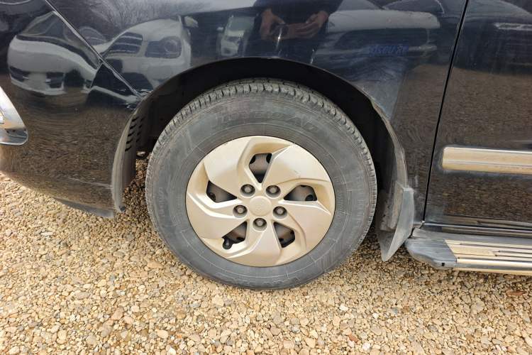 Used JAC Refine M4 2017 1.9T Diesel Manual Comfort Model