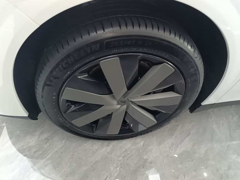 Used Li Auto i6 2025 Model Four-Wheel-Drive Standard Type — 22
