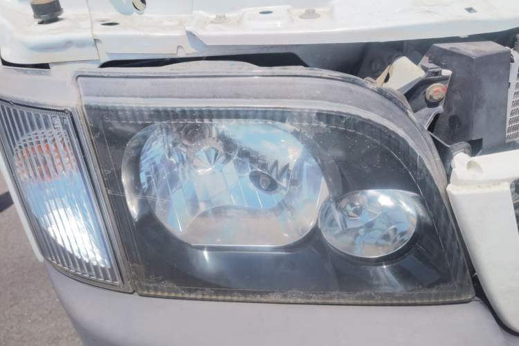 Used Ford Classic Transit 2013 2.8T Diesel Logistics Model with Short Wheelbase and Mid-Roof JX493ZLQ4