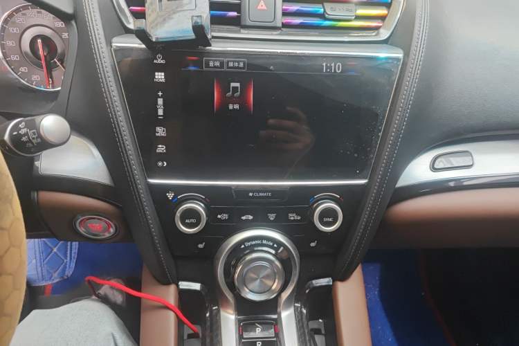 Used Acura CDX 2016 1.5T Two-Wheel Drive Deluxe Edition Audio And AC Panel