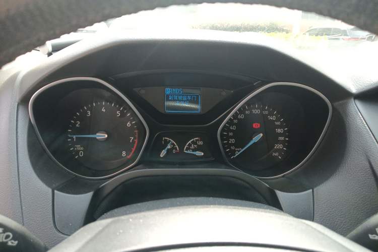 Used Ford Focus 2017 Hatchback 1.6L Automatic Fashion Edition Smart Drive Version
