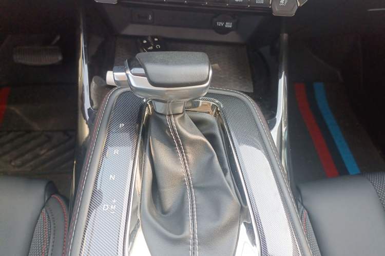 Used CHANGAN OSHAN X5 2021 1.5T DCT Prestige Edition Gear Lever