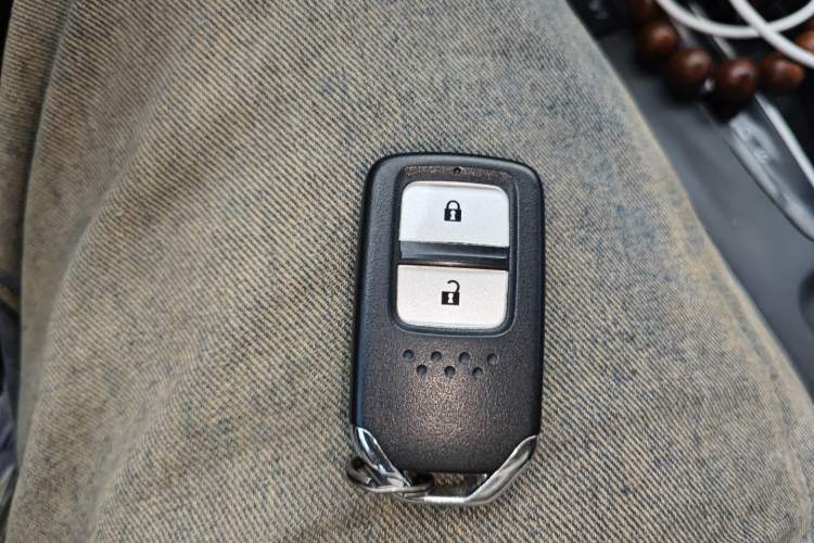 Used Honda Jade 2014 1.8L CVT Luxury Edition 5 seats