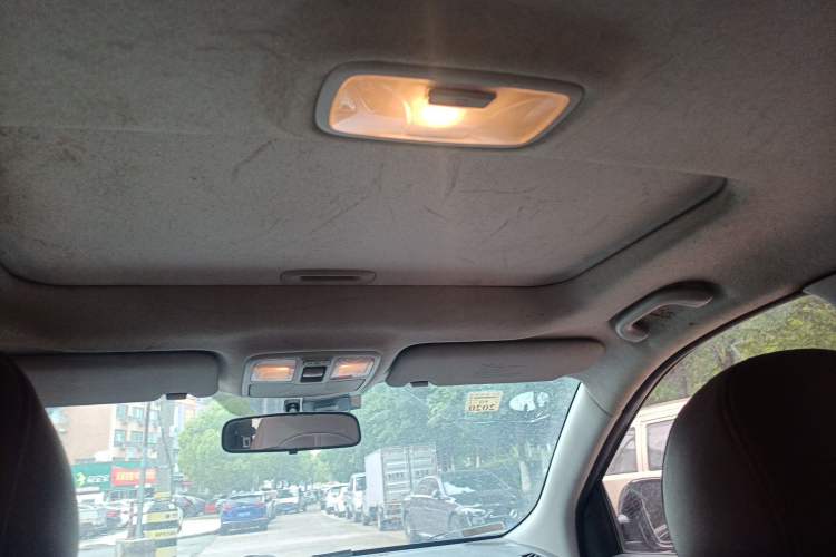 Used Hyundai ix35 2010 2.0L Automatic Two-Wheel Drive Elite Edition GLS Headliner