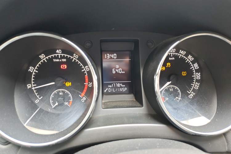 Used Skoda Yeti 2014 1.6L Manual Colorful Edition Instrument Cluster