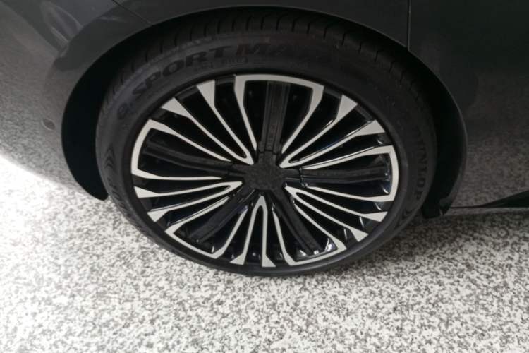 Used Avatr 12 2025 Ultra Extended-Range Edition
