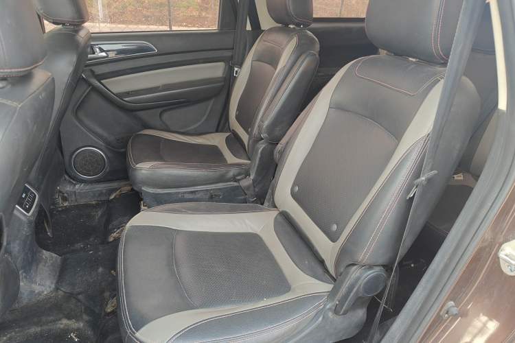 Used HYOSOW H3 2015 1.5L manual luxury version
