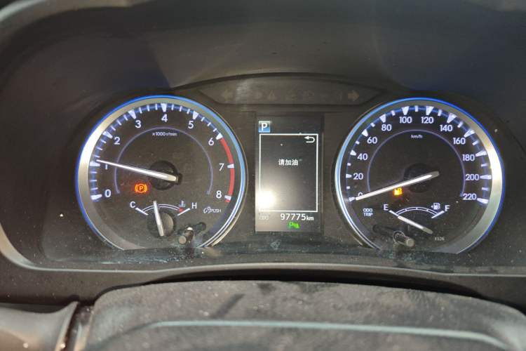 Used Toyota Highlander 2018 2.0T Four-Wheel Drive Luxury Edition 7 Seats China V Emission Standard Instrument Cluster