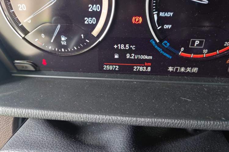 Used BMW X1 2022 sDrive25Li Leading Model Odometer Close Up