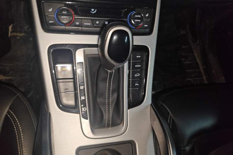 Used Geely Auto Emgrand X7 Sport 2016 1.8TD Automatic Smart Model
