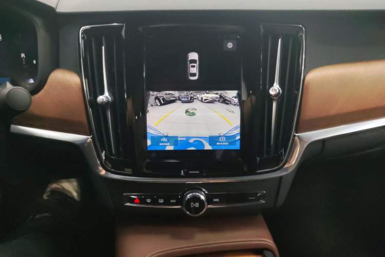 Used Volvo S90 2024 B5 Zhiyi Luxury Edition
