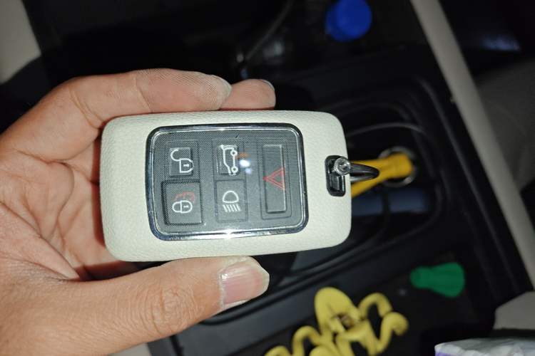 Used Land Rover Defender 2024 90 2.0T P300 S