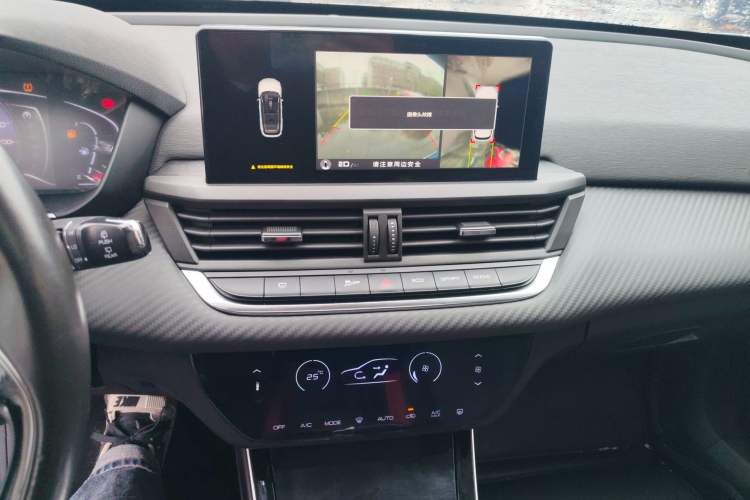 Used Dongfeng Aeolus Yixuan GS 2020 230T Automatic Cool Edition Audio And AC Panel