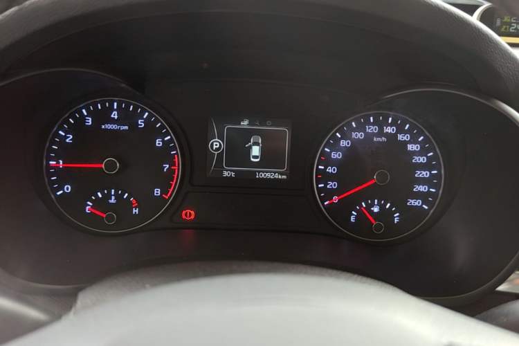 Used Kia K5 2016 1.6T Automatic LUX
