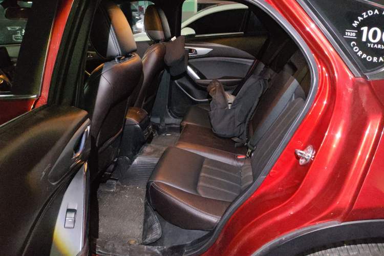 Used Mazda CX-4 2018 2.5L Automatic 4x4 Sky Passion Edition China VI Standard
