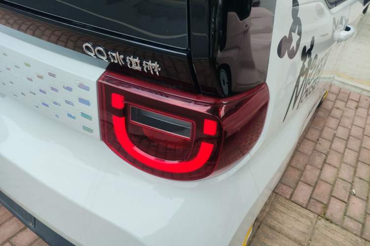 Used Chery QQ Ice Cream 2022 170km Sundae Phosphate Lithium-Ion Right Rear Taillight