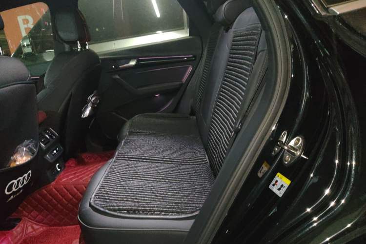 Used Audi Q5L Sportback 2022 40 TFSI Fashion Model Left Rear Seat