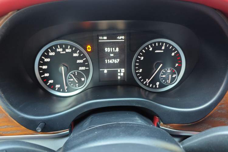 Used Mercedes-Benz Vito 2020 2.0T Elite Version 7 Seats
