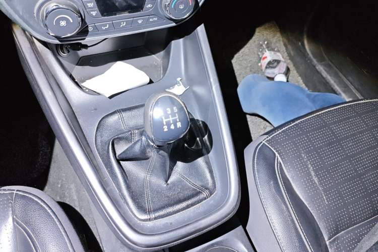 Used Ford Escort 2015 1.5L Manual Fashion Edition