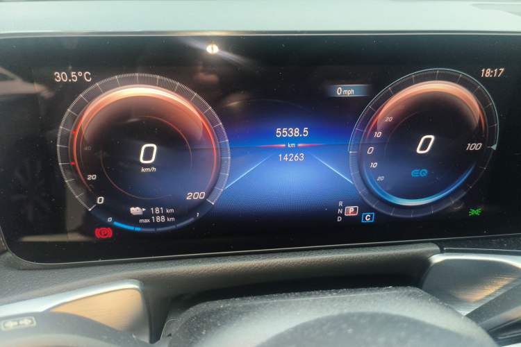 Used Mercedes-Benz EQB 2023 EQB 260