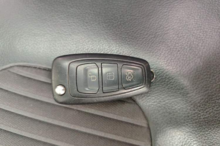 Used Ford Focus 2017 Hatchback EcoBoost 125 Manual – Ultra-Performance Style SmartDrive Edition