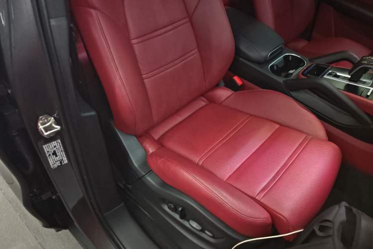 Used Porsche Cayenne E-Hybrid 2021 Cayenne E-Hybrid 2.0T