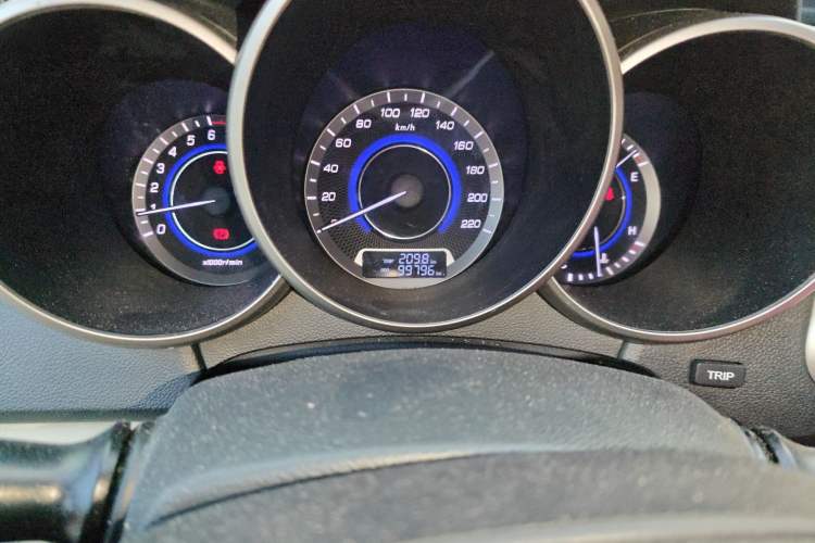 Used CHANGAN Eado 2015 1.6L Manual Luxury Model China IV Standard
