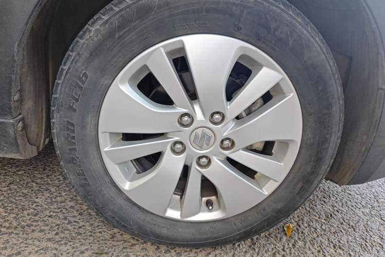 Used Suzuki S-Cross 2014 1.6L CVT Two-Wheel Drive Entry Model
