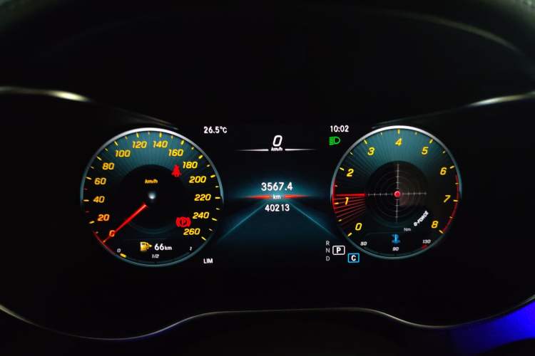 Used Mercedes-Benz GLC 2022 GLC 260 L 4MATIC Luxury Model Instrument Cluster