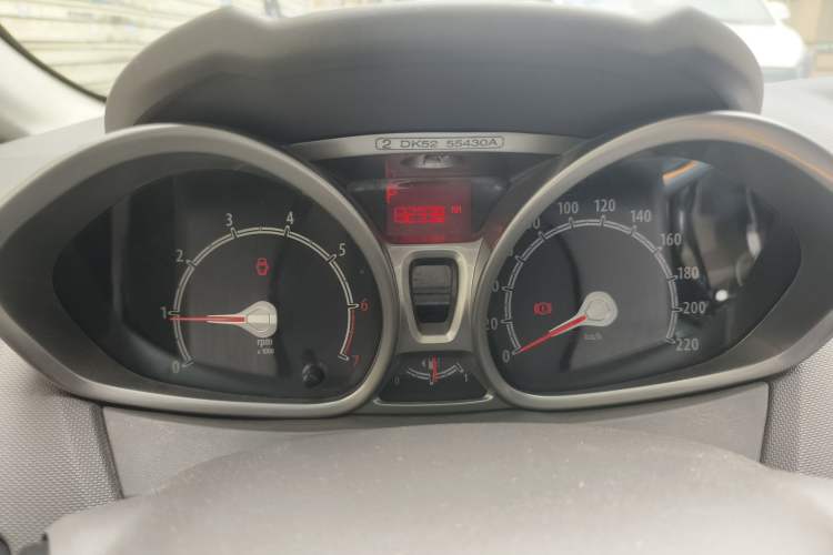 Used Ford Fiesta 2011 Sedan 1.5L Automatic Fashion Edition Instrument Cluster