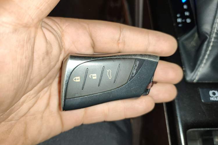 Used Lexus ES 2020 200 Excellence Edition
