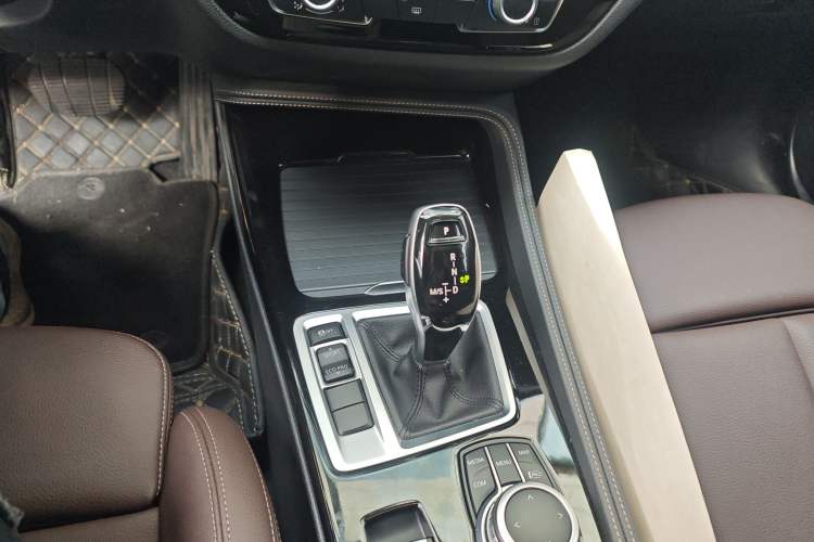 Used BMW 1 Series 2021 120i M Sport Night Edition Gear Lever